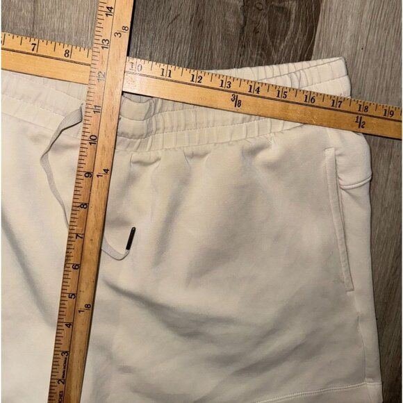 Members Mark Luxe Shorts XL Recycled Polyester & Spandex - Picture 5 of 5